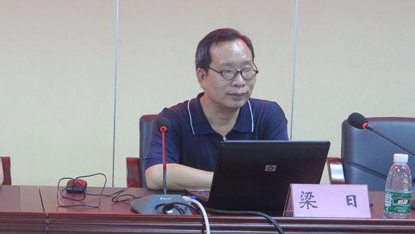 我院召开“两学一做”学习教育廉洁从医讲座