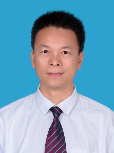 党委副书记、副院长陈小聪